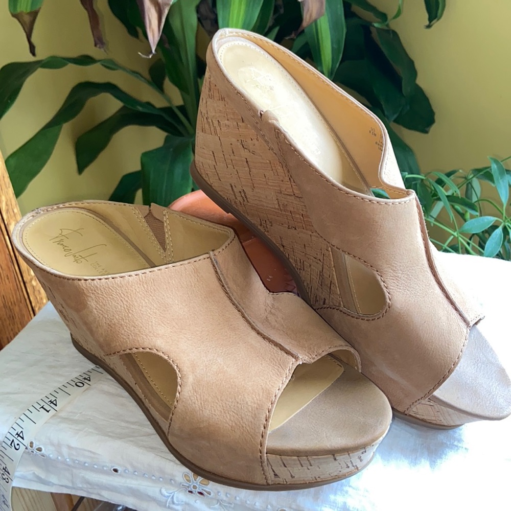 Franco Sarto “The Artist Collection” Camel Tan Leather Platform Wedge Sandals